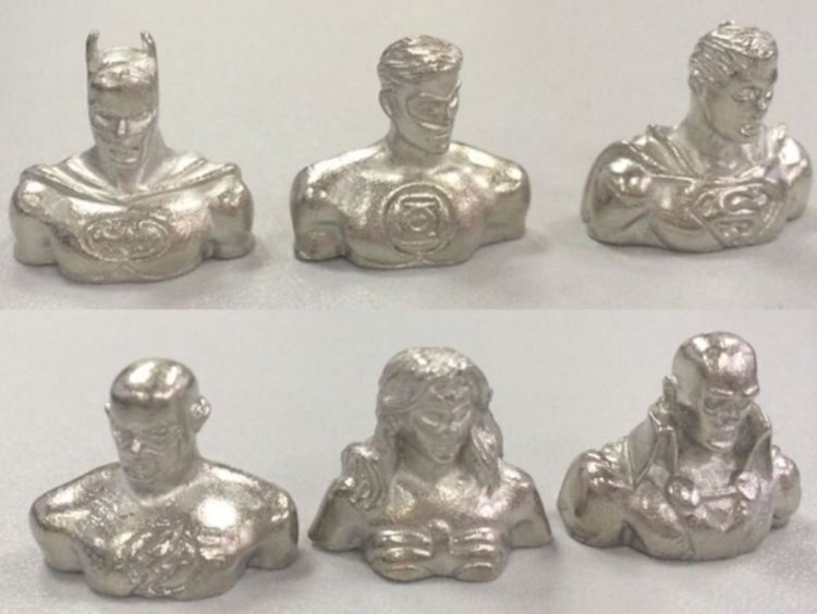 Монополия настольная игра DC Comics Retro Monopoly Game