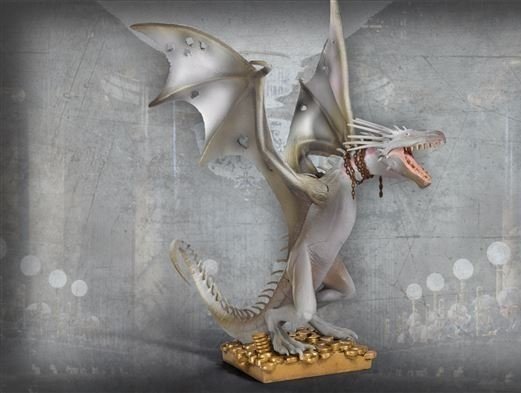 Статуэтка Harry Potter Noble Collection Magical Creatures No. 5 Ukrainian Ironbelly Гарри Поттер Украинский железнобрюх