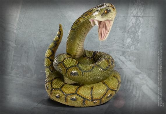 Статуетка Harry Potter Noble Collection - Magical Creatures No. 9 - Nagini