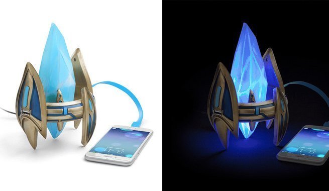 StarCraft Pylon USB Charger (зарядний пристрій) StarCraft Pylon USB Charger (зарядний пристрій)