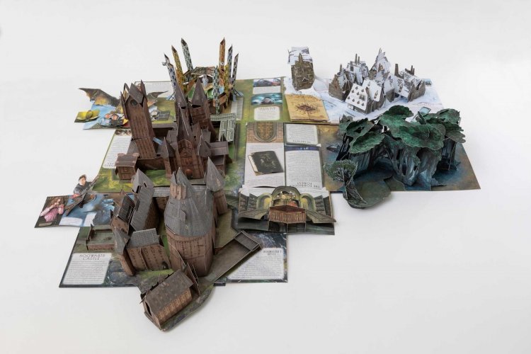 Книга 3D карта Хогвартс Harry Potter: A Pop-Up Guide to Hogwarts (Тверда палітурка) (Eng) Книга 3D карта Хогвартс Harry Potter: A Pop-Up Guide to Hogwarts (Тверда палітурка) (Eng)