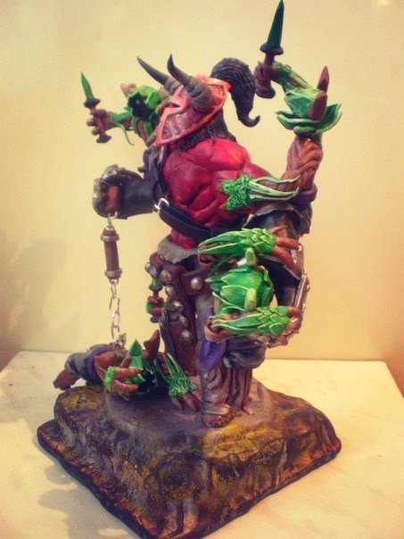 Статуетка Dota 2 - Axe in battle Статуетка Dota 2 - Axe in battle