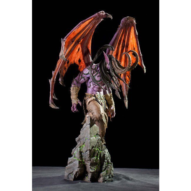 Статуетка Іллідан World of Warcraft - Illidan Statue 60 см. Статуетка Іллідан World of Warcraft - Illidan Statue 60 см.