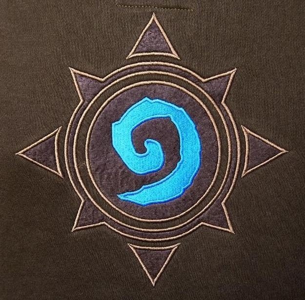 Реглан Hearthstone Hoodie с вышивкой (размер L)