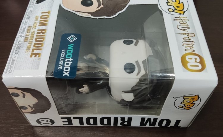 Фігурка Funko Pop Harry Potter: Tom Riddle фанко Том Редл (Exclusive) damaged box Фігурка Funko Pop Harry Potter: Tom Riddle фанко Том Редл (Exclusive) damaged box