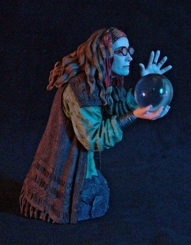 Фігурка Gentle Giant Harry Potter Professor TRELAWNEY Mini Bust Фігурка Gentle Giant Harry Potter Professor TRELAWNEY Mini Bust