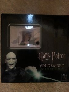 Фігурка Gentle Giant Voldemort Collectible Bust Фігурка Gentle Giant Voldemort Collectible Bust