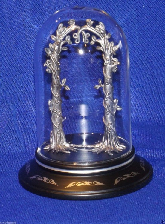 Ельфійська арка The Lord of the Rings Evenstar Pendant Display