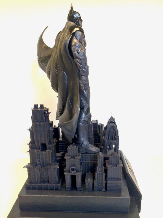 Статуэтка - Batman Arkham Knight Limited Edition Statue