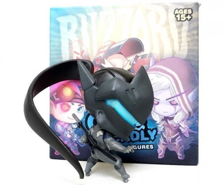 Міні фігурка Cute But Deadly Series 4 - Carbon fiber Genji Міні фігурка Cute But Deadly Series 4 - Carbon fiber Genji