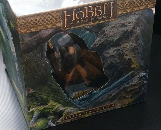 Статуетка The Hobbit Riddles in the Dark Bilbo Gollum Statue Limited Edition