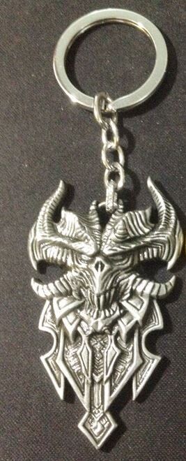 Брелок Diablo III Logo Metal silver