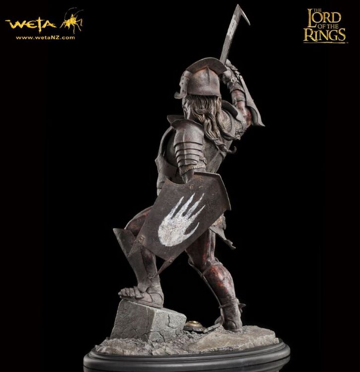 Статуетка The Lord of the Rings - Uruk-hai swordsman Statue (Weta Collectibles)