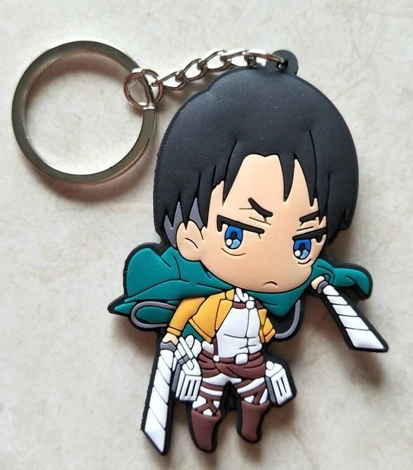 Двосторонній брелок для ключів з аніме Атака Титанов - Леві