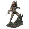 Статуэтка Diamond Select Toys Predator Gallery: Unmasked Predator Figure (Хищник)