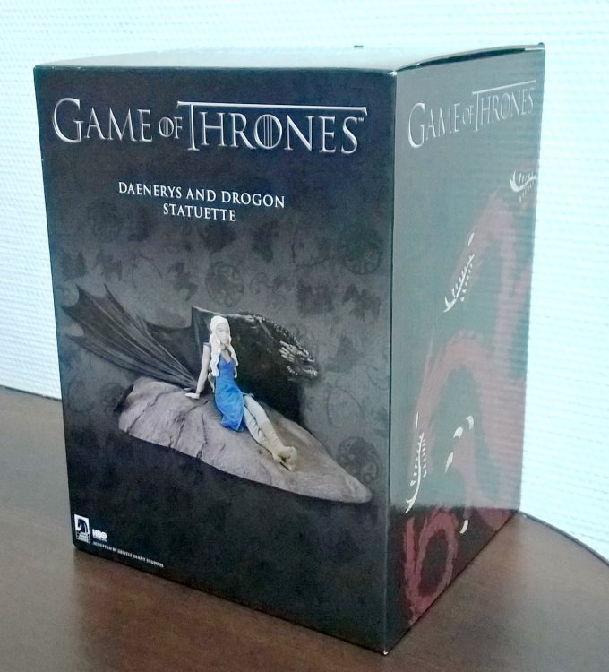 Статуетка Game of Thrones Daenerys and Drogon Mini Statue Статуетка Game of Thrones Daenerys and Drogon Mini Statue