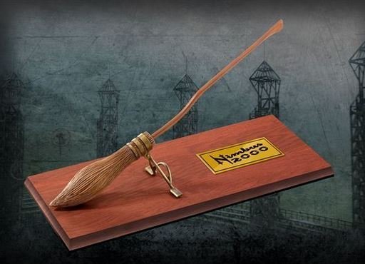 Статуетка Nimbus 2000 Scale Model Miniature