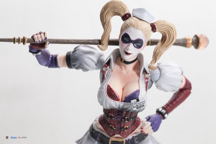 Фігурка DC Batman Arkham Asylum Harley Quinn Play Arts Kai Action Figure Фігурка DC Batman Arkham Asylum Harley Quinn Play Arts Kai Action Figure