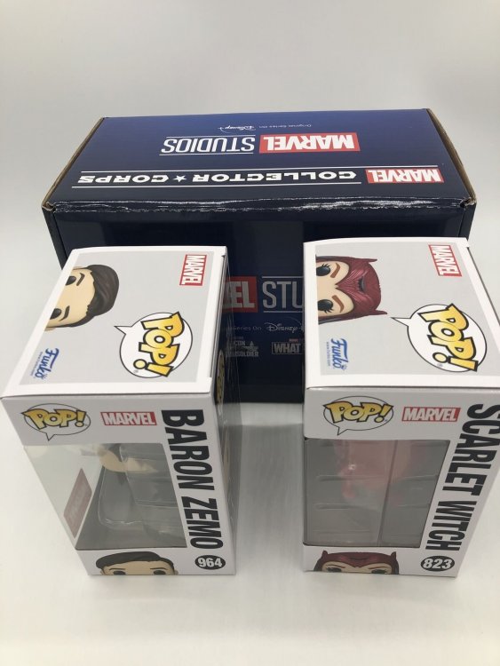 Коробка Funko Marvel Collector Corps Box Scarlet Witch Baron Zemo Фанко Алая Ведьма и футболка (S) Коробка Funko Marvel Collector Corps Box Scarlet Witch Baron Zemo Фанко Алая Ведьма и футболка (S)