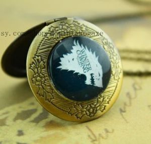 Медальйон Game of Thrones Stark Wolf # 2 (White) Медальйон Game of Thrones Stark Wolf # 2 (White)